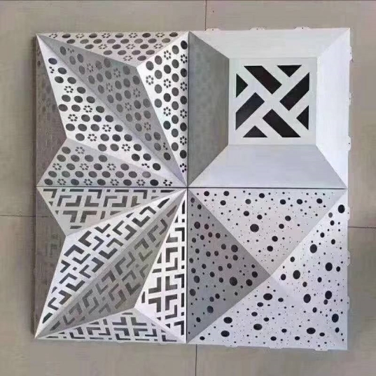 ���͵�������